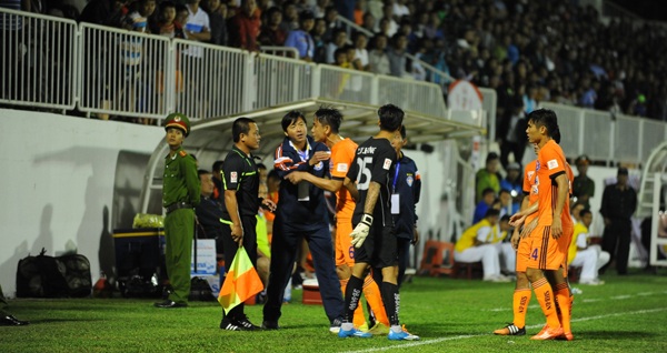 Trưởng ban trọng tài QG lên tiếng về công tác trọng tài V-League